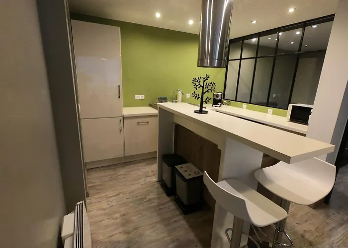 Le Solferino, Cosy Town Centre With Car Park *